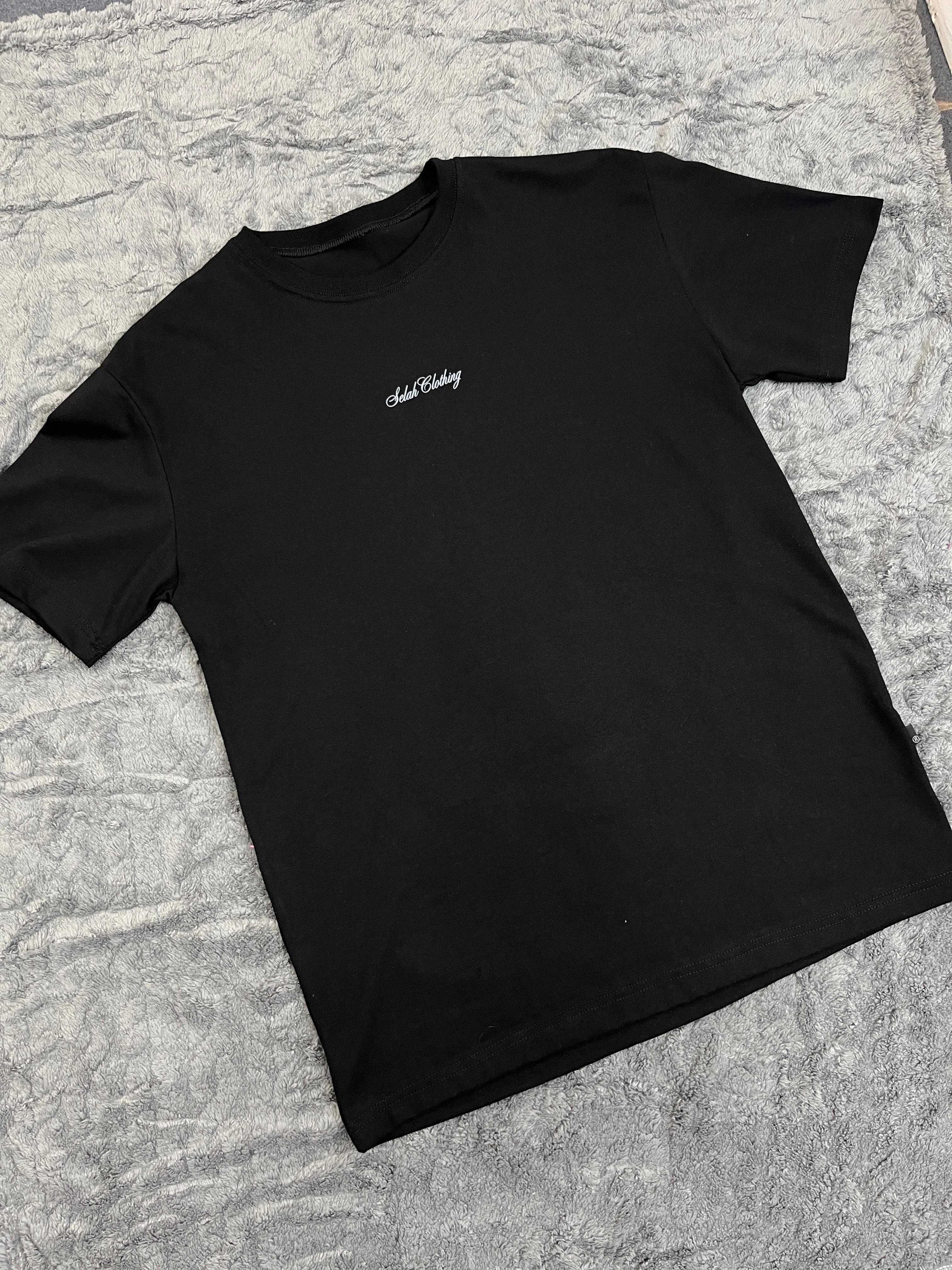 Tee Selah Script negra